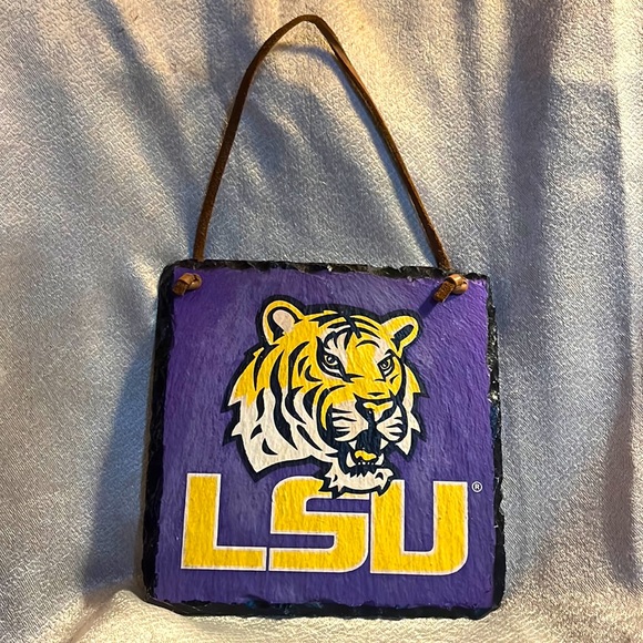 LSU stone wall hanger - Picture 1 of 4